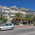 Dany 4* Makarska