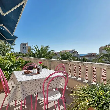 Guest house Dany Makarska