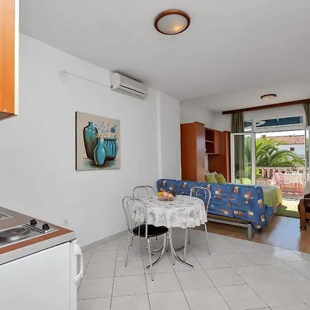 Dany Guest house 4*