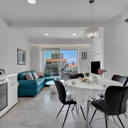 Dany Pensjonat Makarska