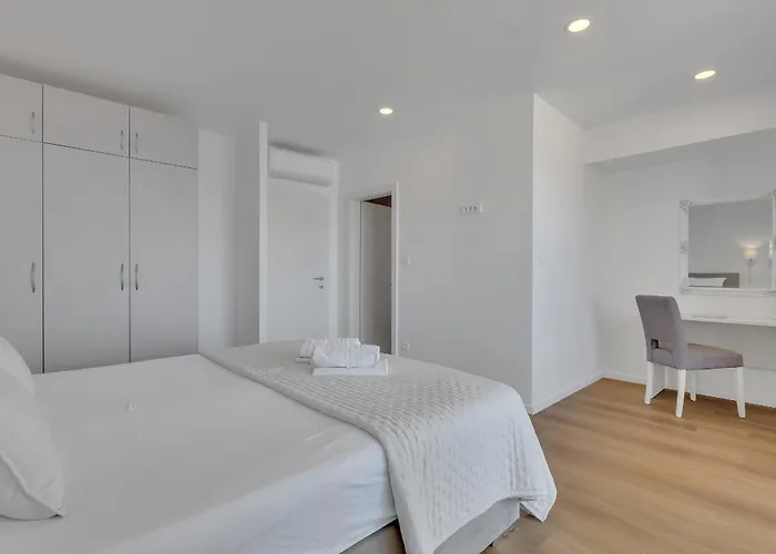 Dany 4* 마카르스카