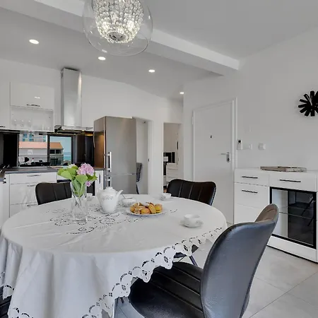 Dany 4* ماكارسكا